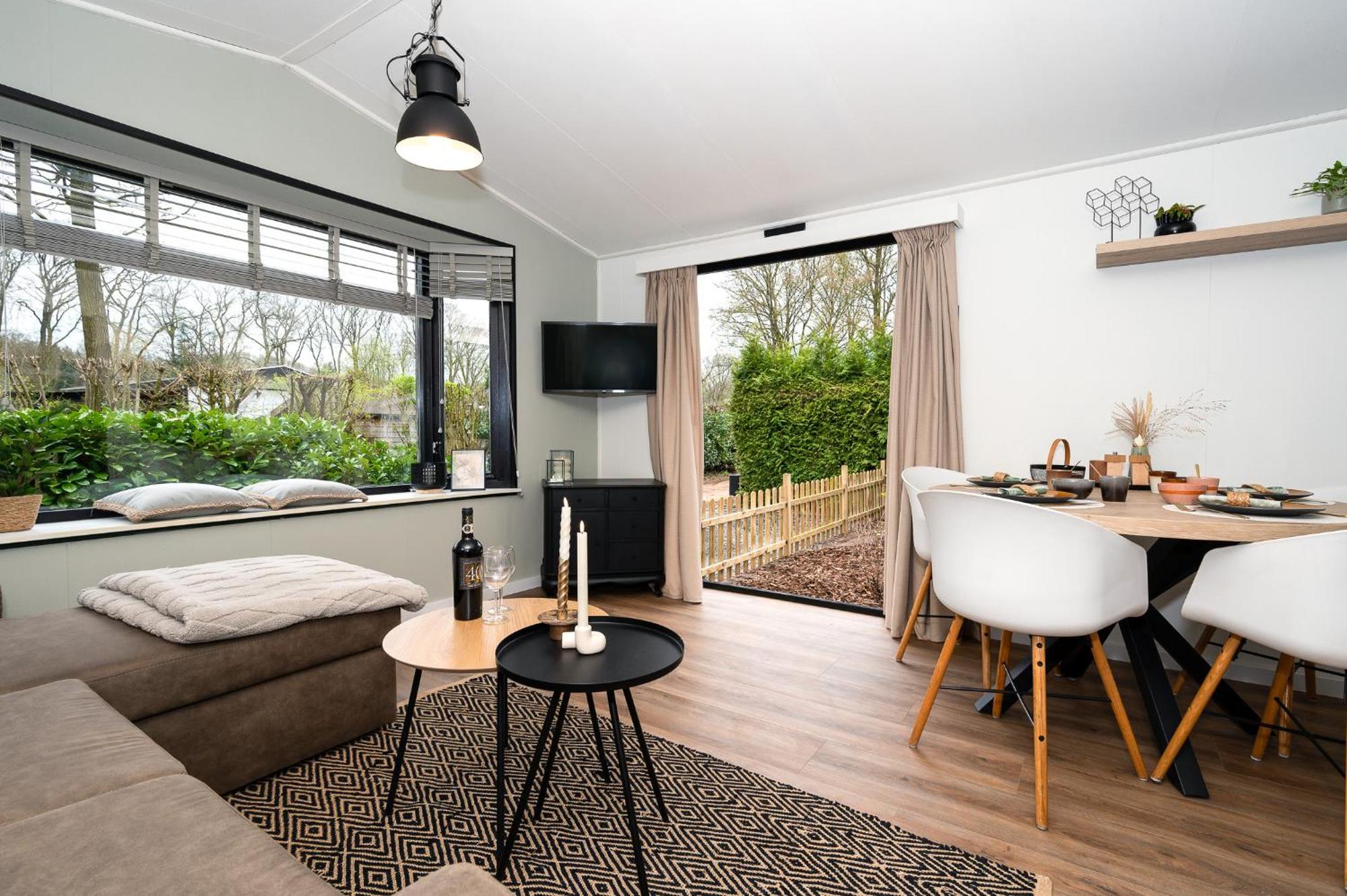 Hotel Chique Chalet Met Zicht Over De Weilanden Op De Veluwe Epe Luaran gambar